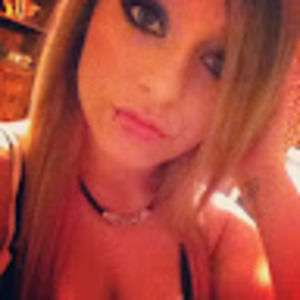 Meet your Posher, Caitlin